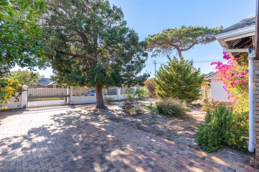 3 Bedroom Property for Sale in Pinelands Western Cape